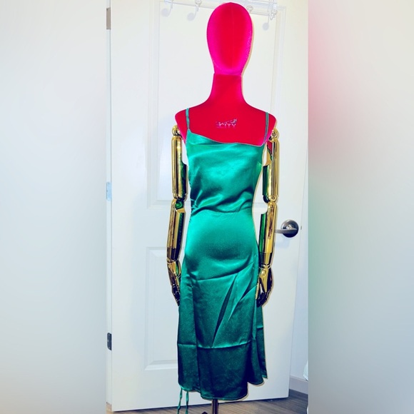 Arabian night green dress - Picture 3 of 10